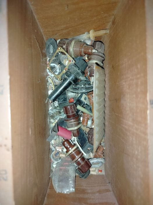 Радіодеталі нові електроніка