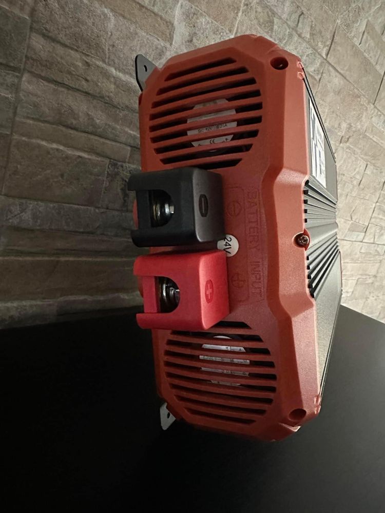 PROMOÇÃO Inversor Onda Pura 2500W / 5000W | Antes 240€ Agora 220€