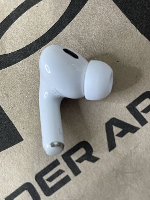 Продаю AirPods pro 2 лівий Оригінал АирПодс про 2 оригинал