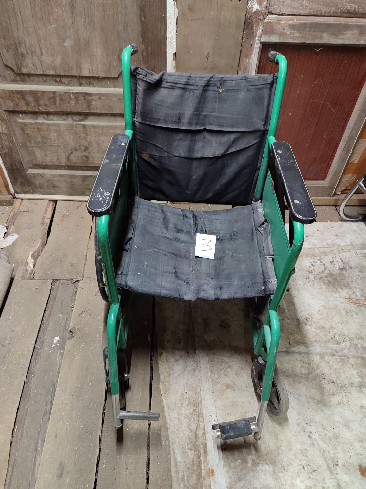 Продам инвалидную коляску