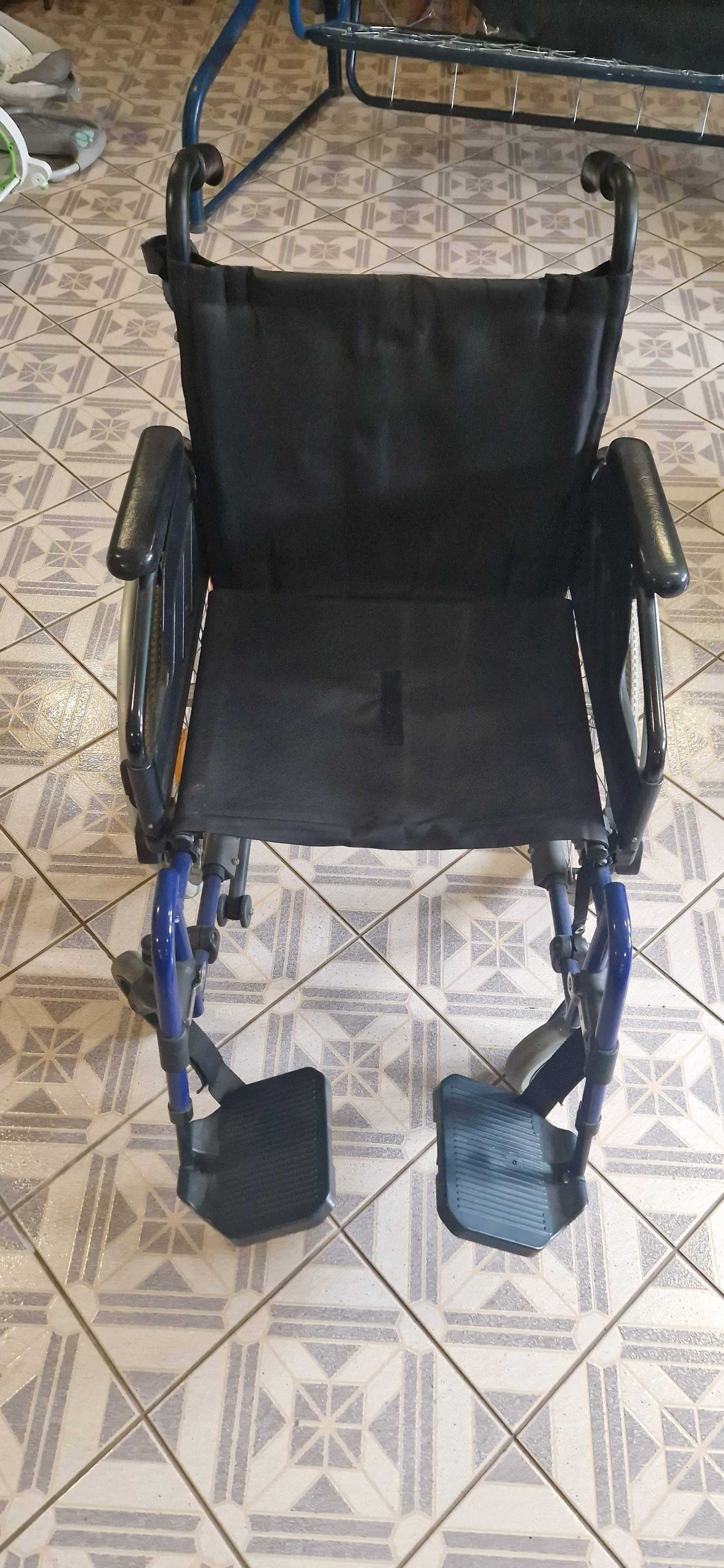 Wózek dla niepełnosprawnych inwalidzki