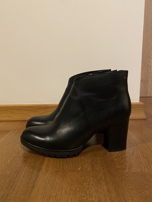 Skórzane czarne botki Wojas 40