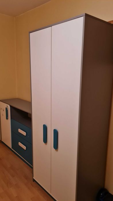 Meble dziecięce szafa plus komoda jak na zdjeciu