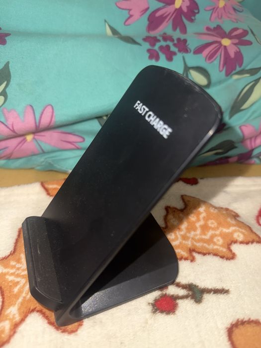 2 ladowarki indukcyjne