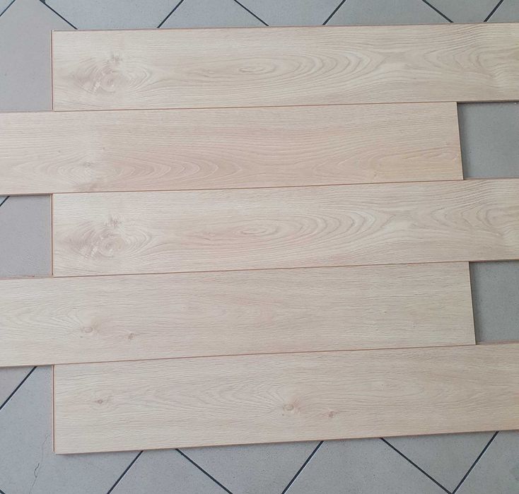 Panele laminowane SwissKrono Dąb Anyżowy D2044 13m2 + podkład w cenie!
