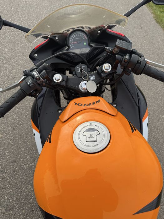 Honda cbr 125 jc50 repsol