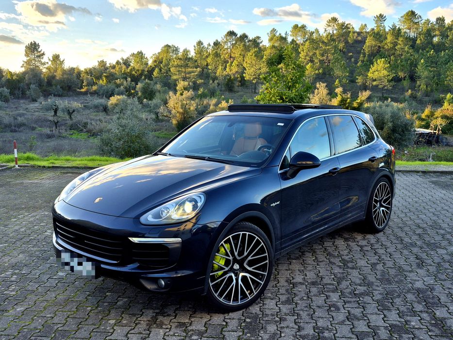 Porcshe cayanne Plug-in 416cvs livro re revisões