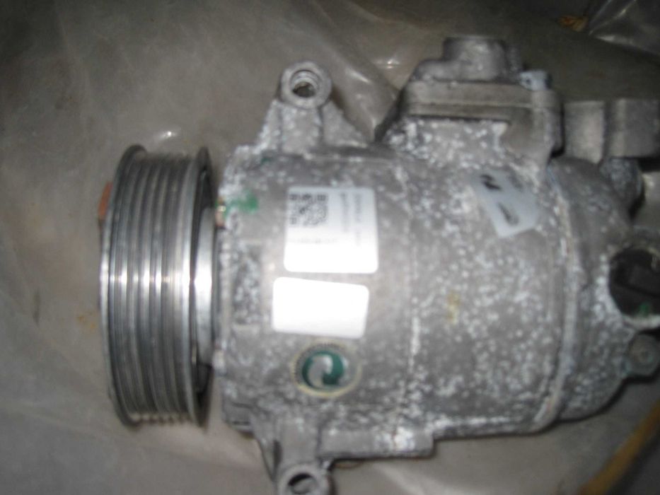 Продам Компрессор автомобиля    AUDI A4 B7 - под восстановление