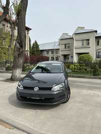 Volkswagen Golf VII