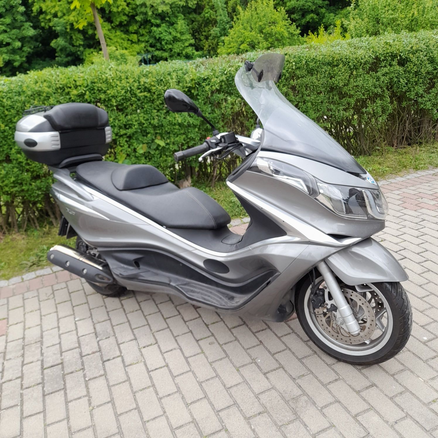 Piaggio  x 10 500