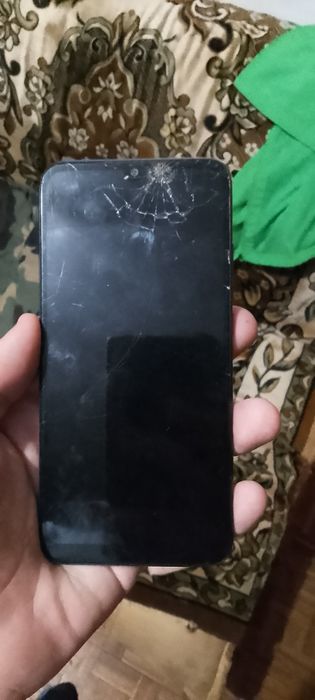 ТЕРМІНОВО ПРОДАМ Xiaomi redmi 7 читайте опис