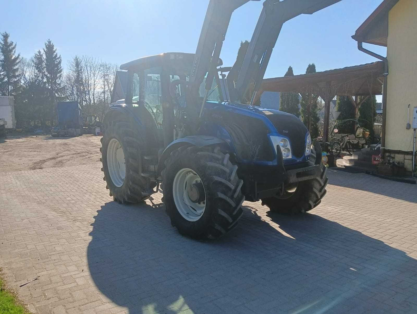 VALTRA T 133 HI TECH  Amortyzowana os/kabina  pneumatyka 167KM  53KM/H