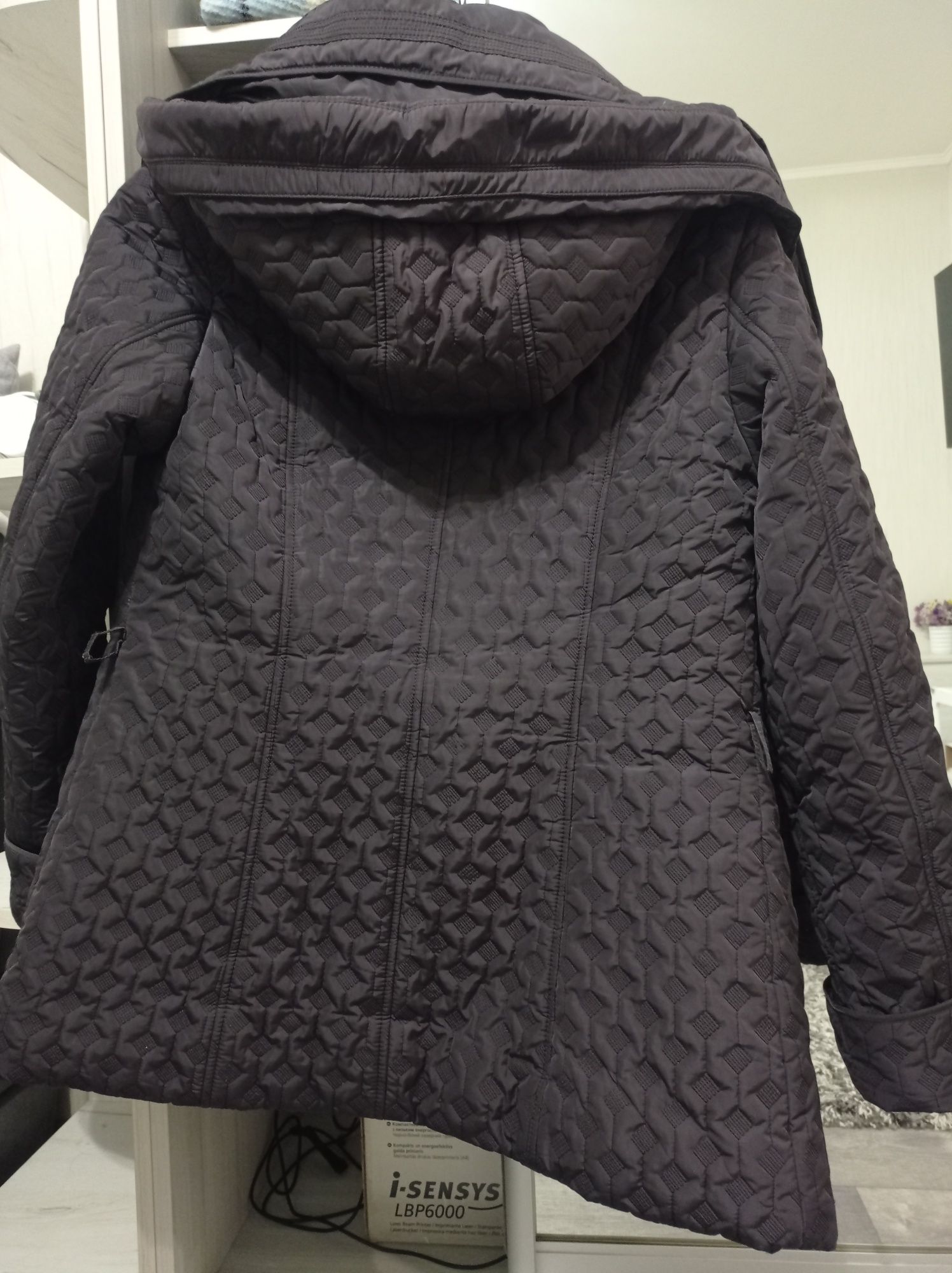 Жіноча Демісезонна куртка 48-50 розмір