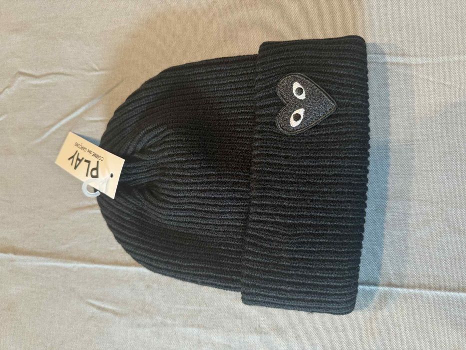 Comme des Garcons Hat Play CDG 
Black Heart 

#CDG #CommeDesGarco