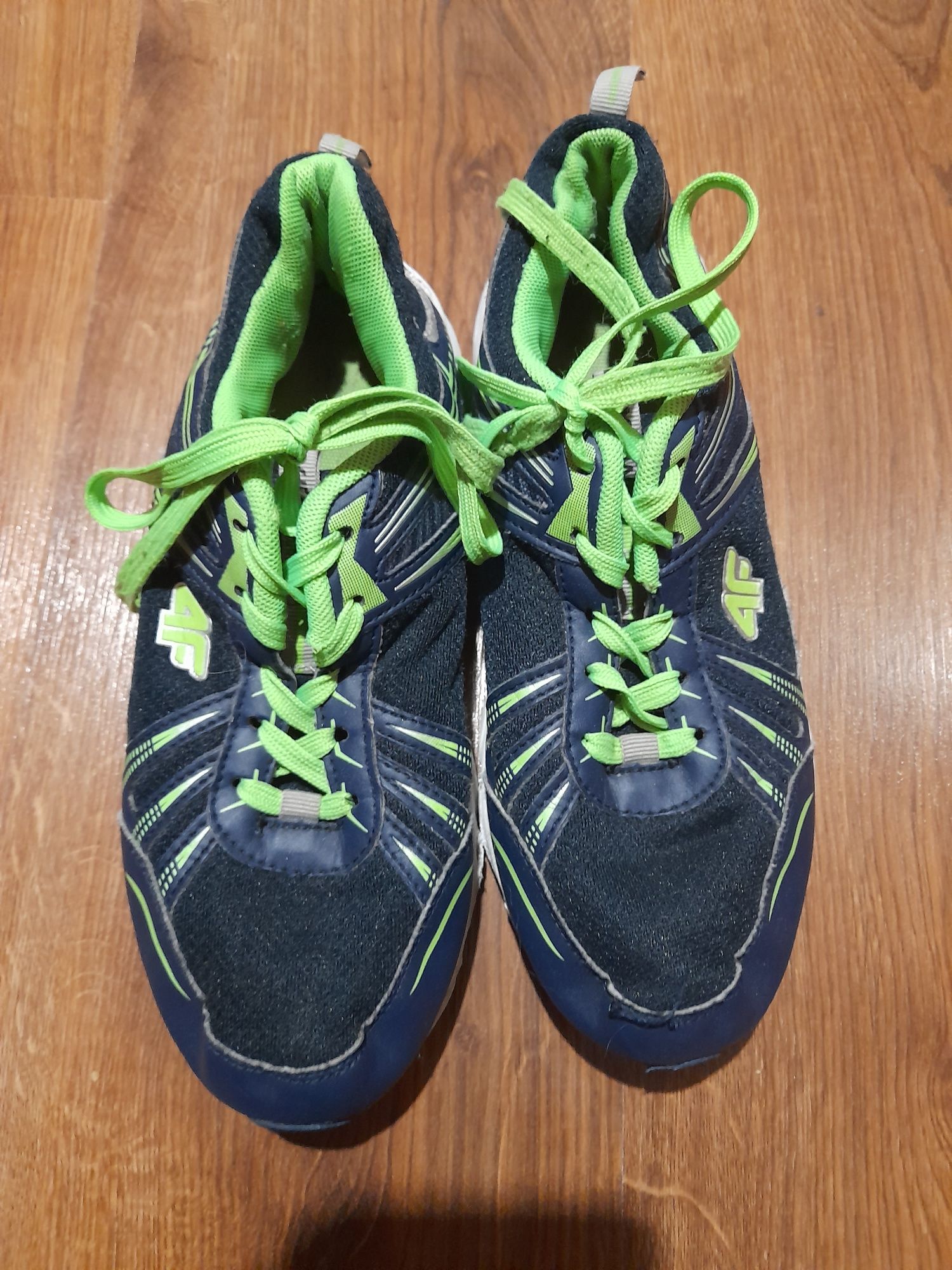 Buty sportowe 4f