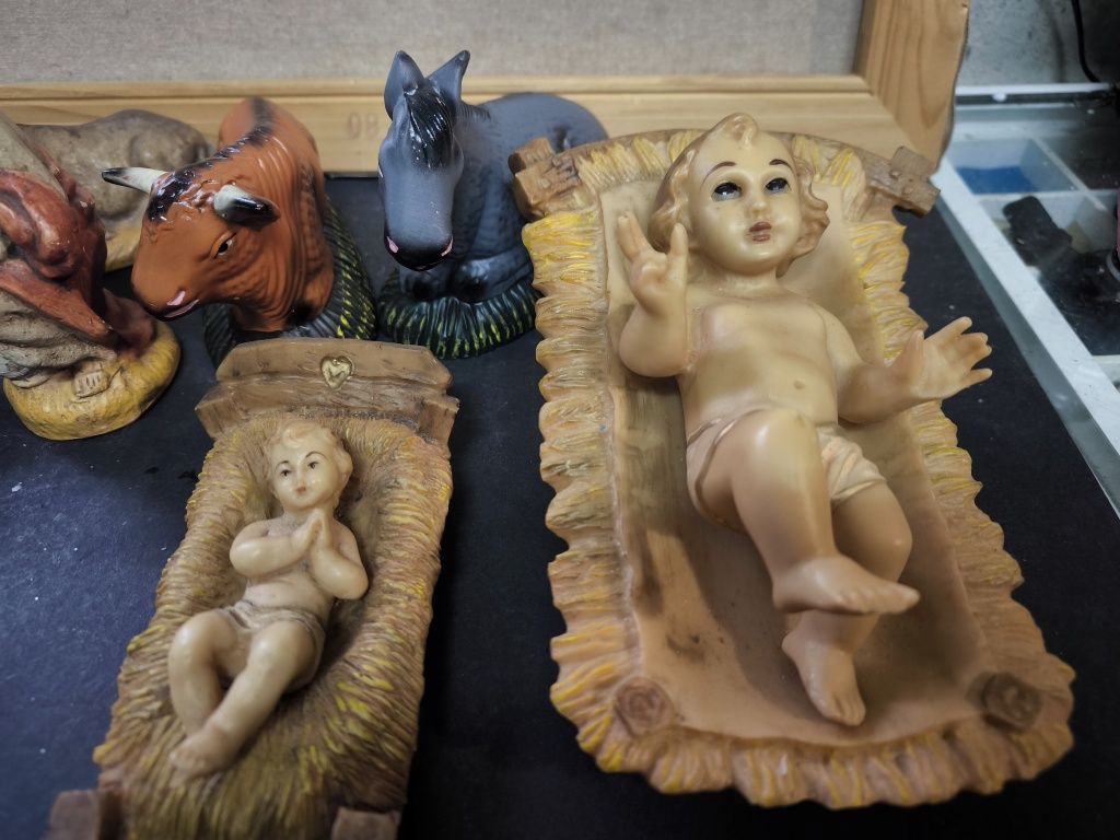Figuras de presépio diversas 9ud