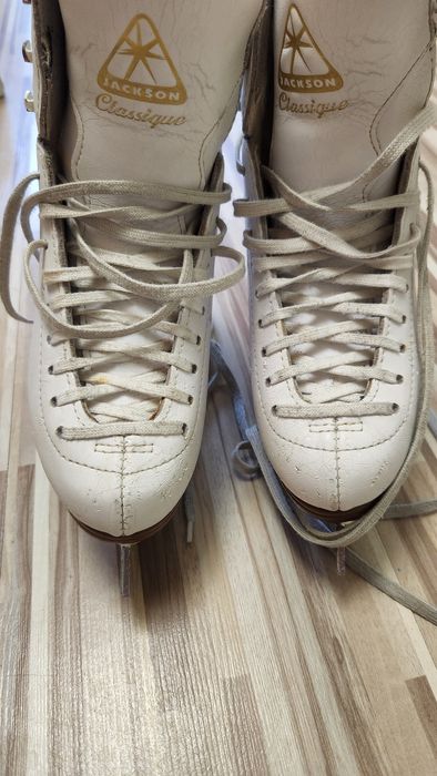 Ковзани Jakson classique