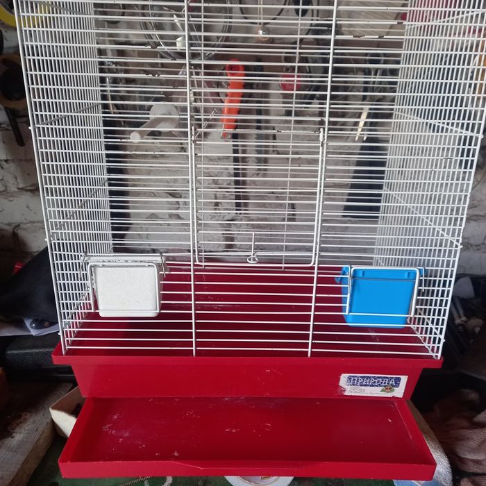 Продам клітку для птиці,папуги не нову