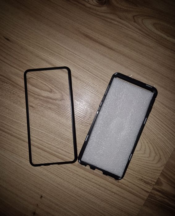 Nowe magnetyczne etui Samsung Galaxy S10