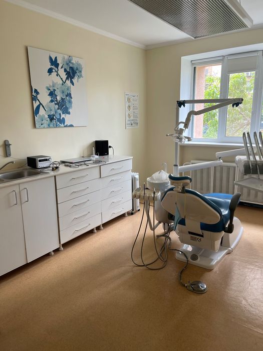 Продаж стоматологічної клініки