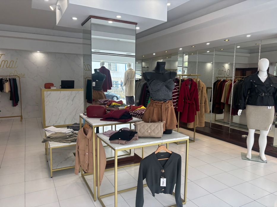 Vendo recheio ou trespasso loja de roupa