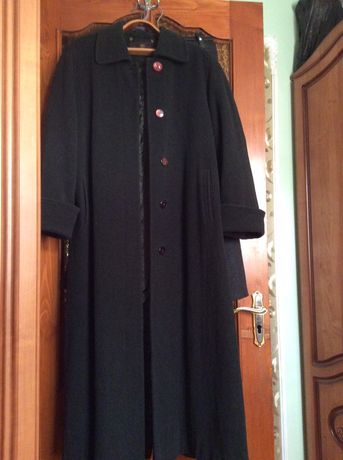 Продам кашемірове пальто, зимово-осіннє, італійсьго виробника Loreta