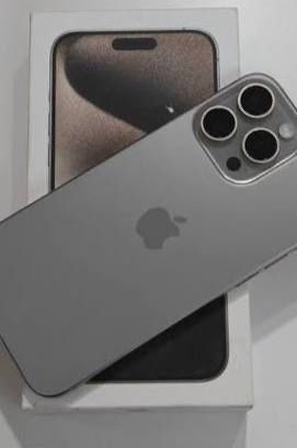 Iphone 15 pro, новые 512 ГБ Натурал титан
