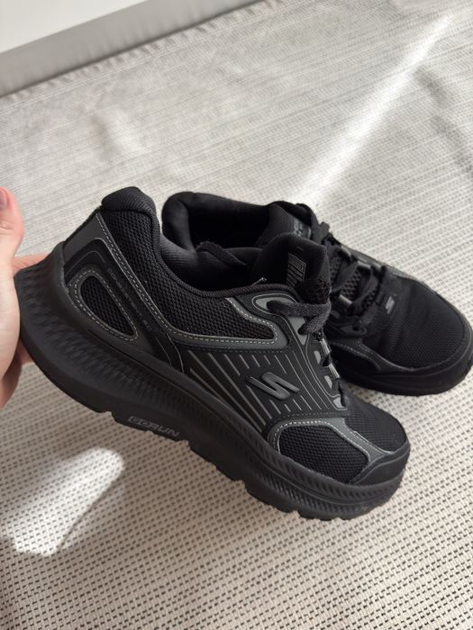 Чоловічі кросівки Skechers GO RUN Consistent 2.0