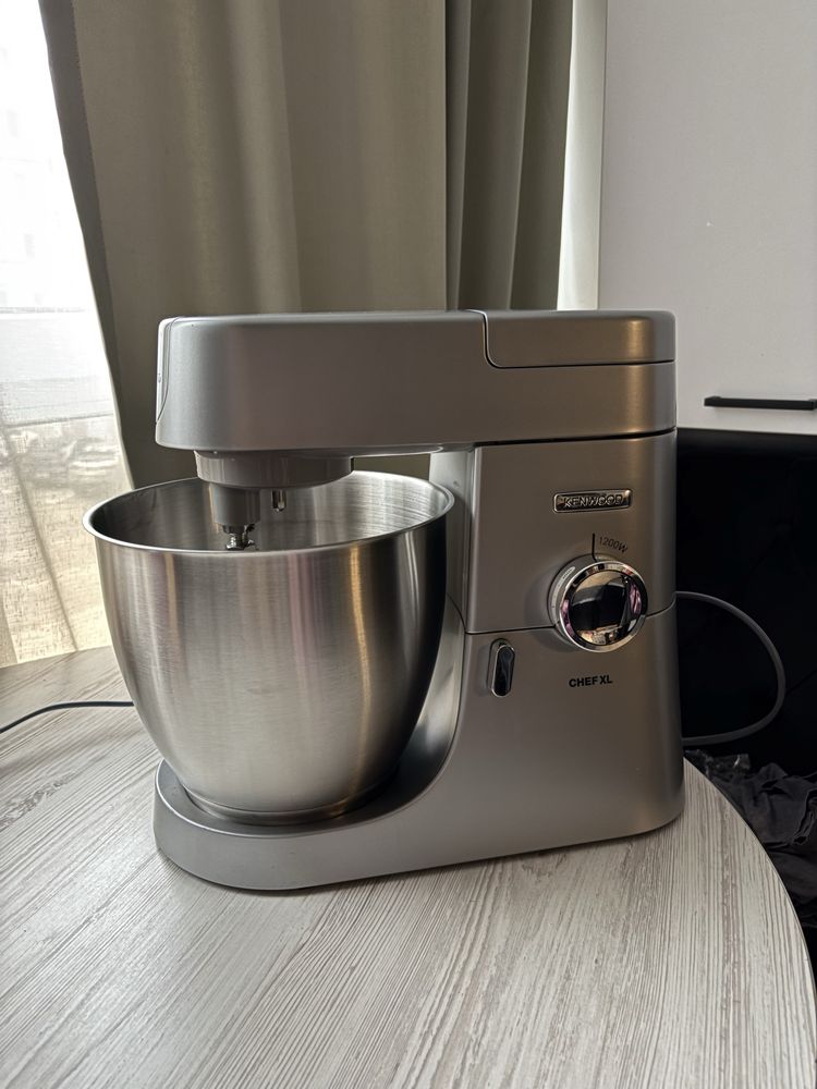Кухонна машина Kenwood Chef XL б/у