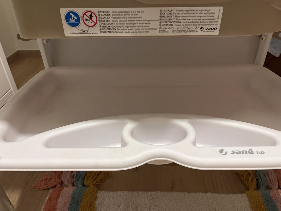 Banheira - Muda fraldas 2 em 1 Jané