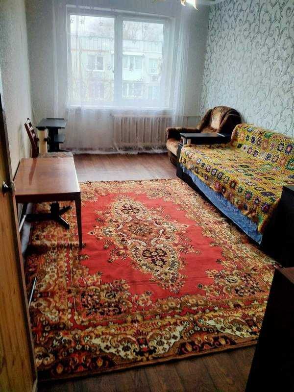 Срочно продам 2 комнатную квартиру 10 минут от м. Индустриальная.