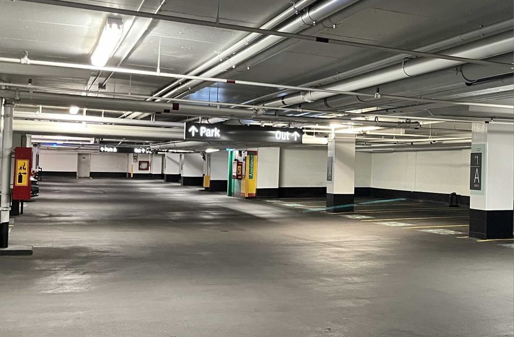 Miejsce parkingowe Roentgena 16, na przeciwko Centrum Onkologii