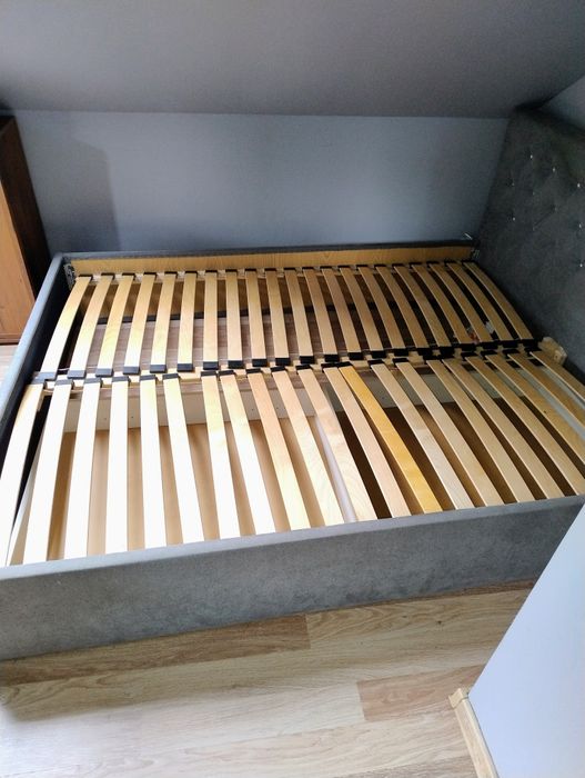 Łóżko ze stelażem szer. 160 długość 200