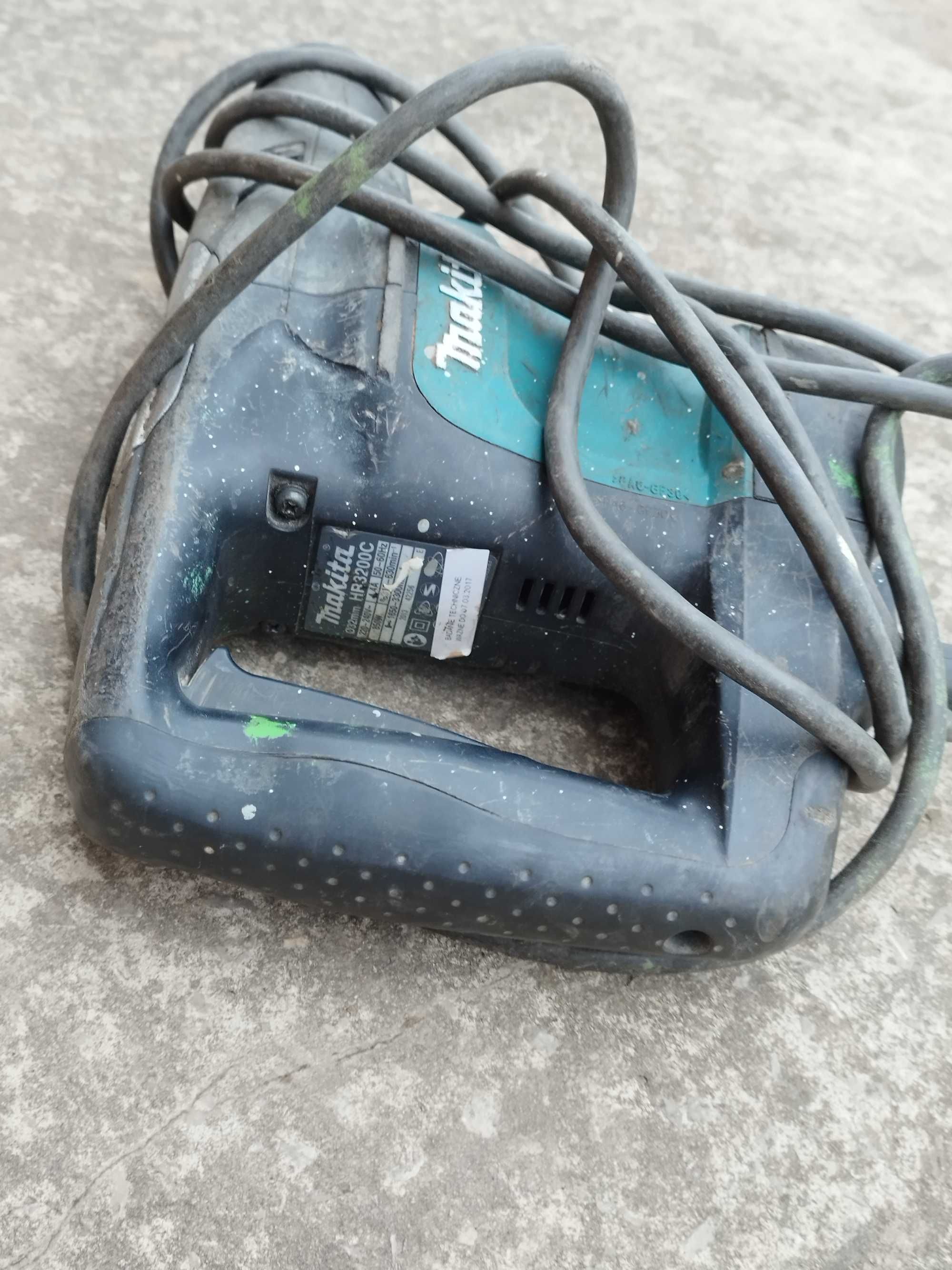 Makita HR3200C młotowiertarka młotko wiertarka udarowa SDS plus