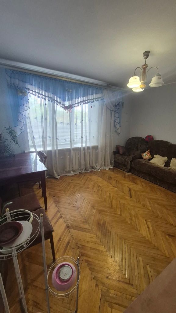 Продам 3-х кімнатну квартиру,р-н Залізничного Вокзалу