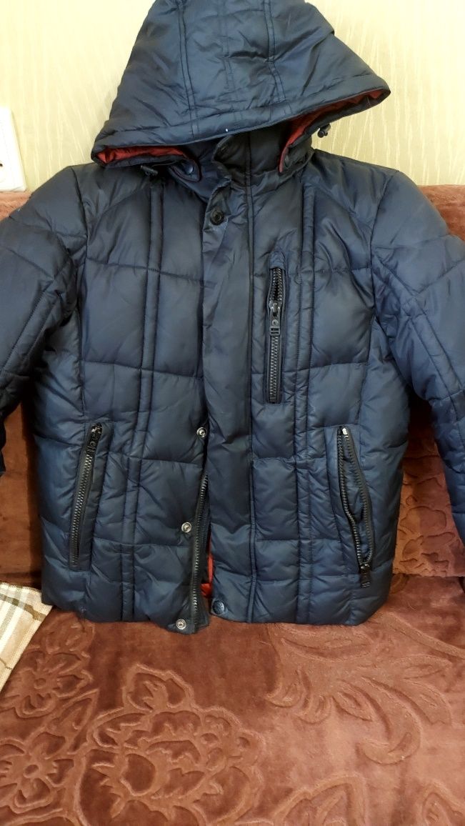 Зимняя мужская куртка. В отличном состоянии. 600грн