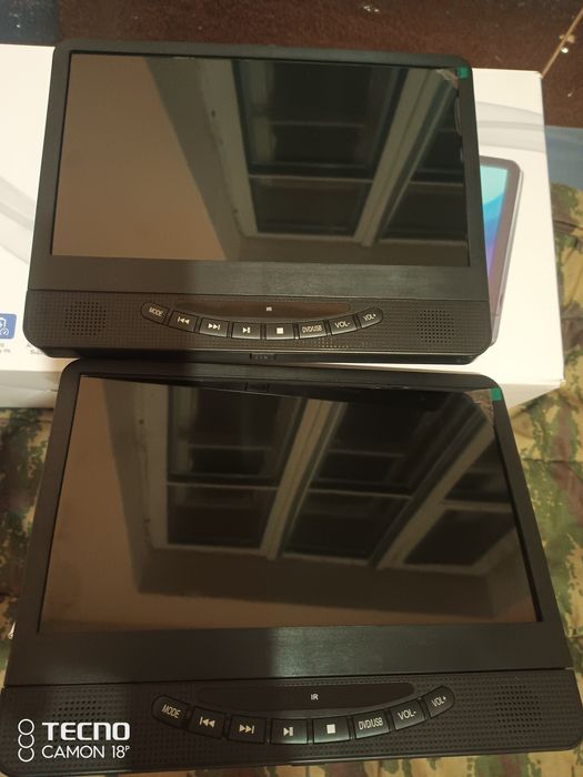 DVD-програвач 12-дюм для автомобіл