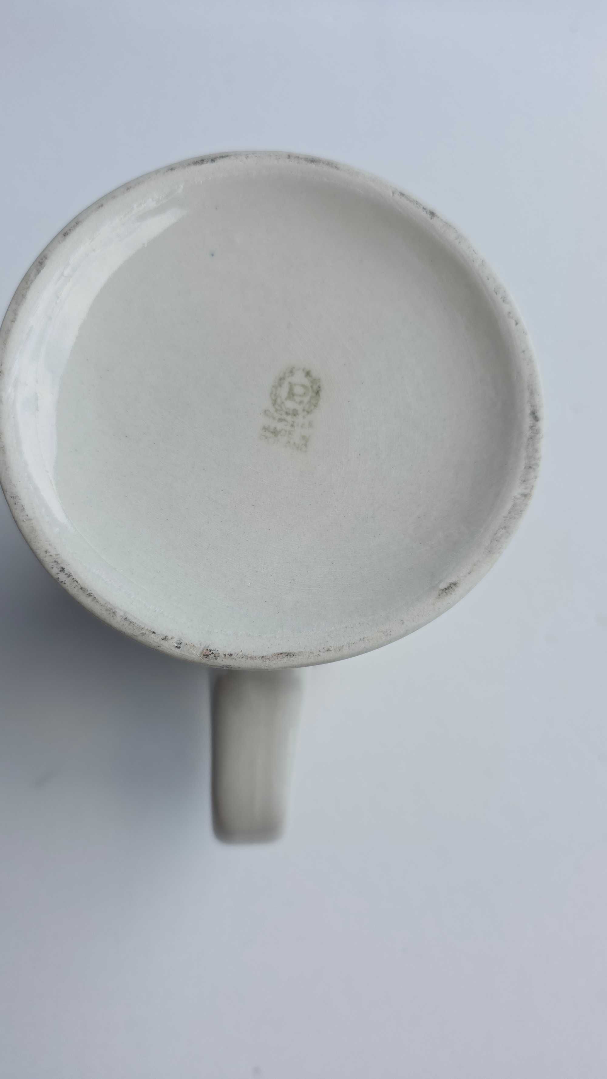 Stary kufel z porcelany duży