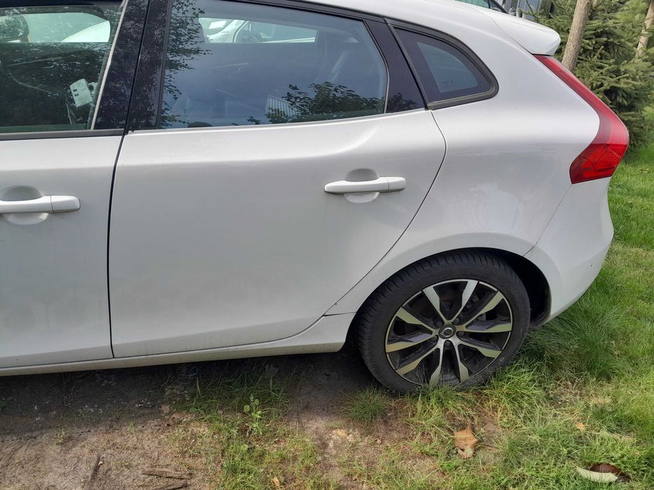 Volvo v40 t2 uszkodzony