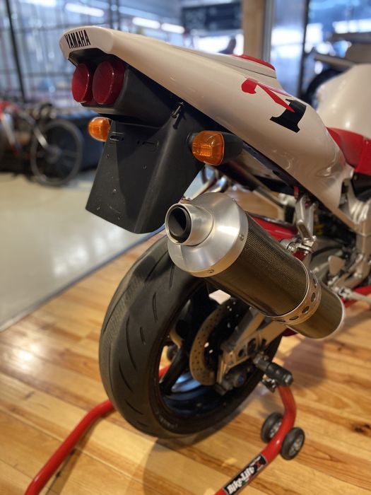 Yamaha R1 1st edition