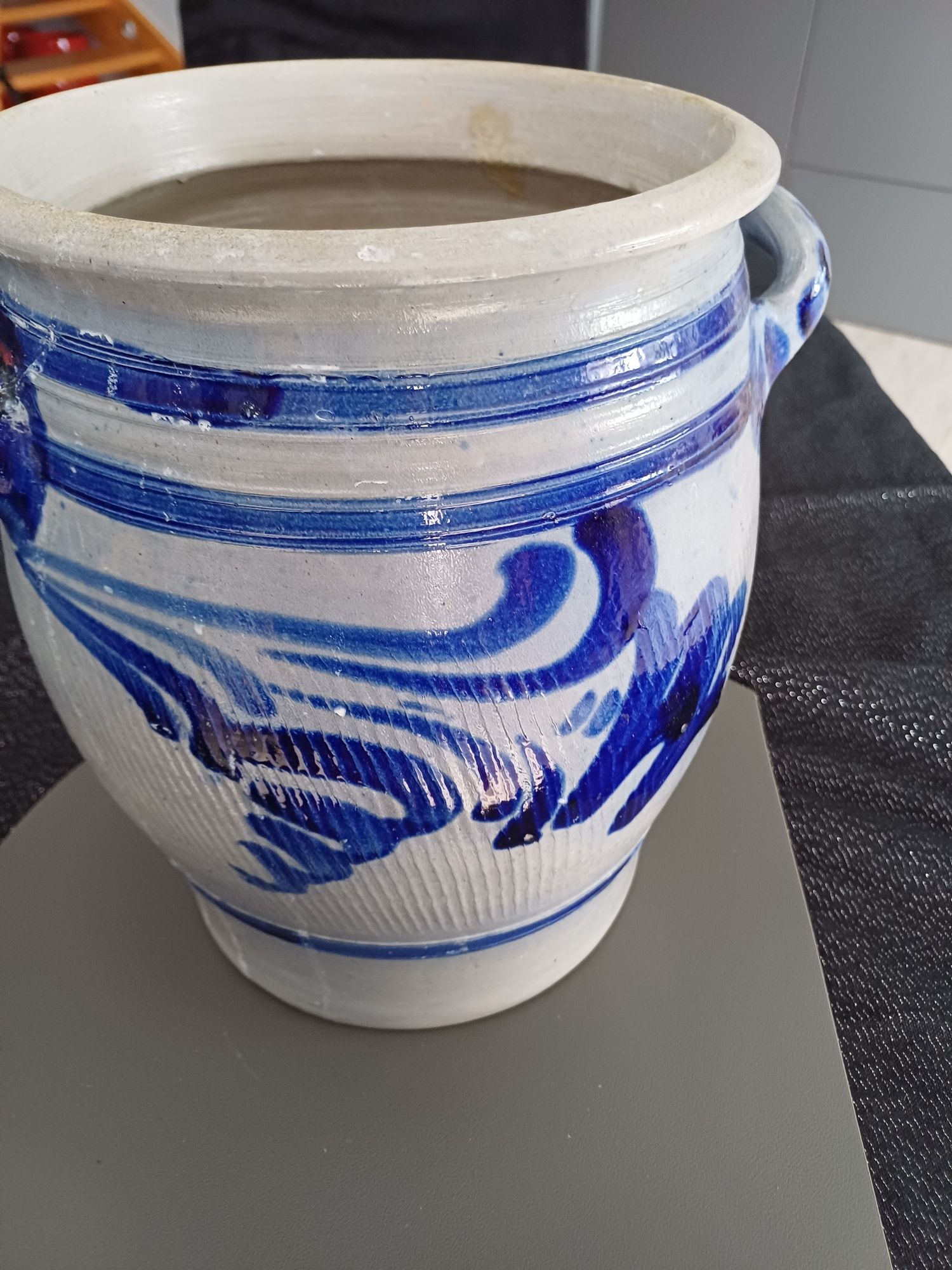 Śliczna doniczka osłonka ceramiczna