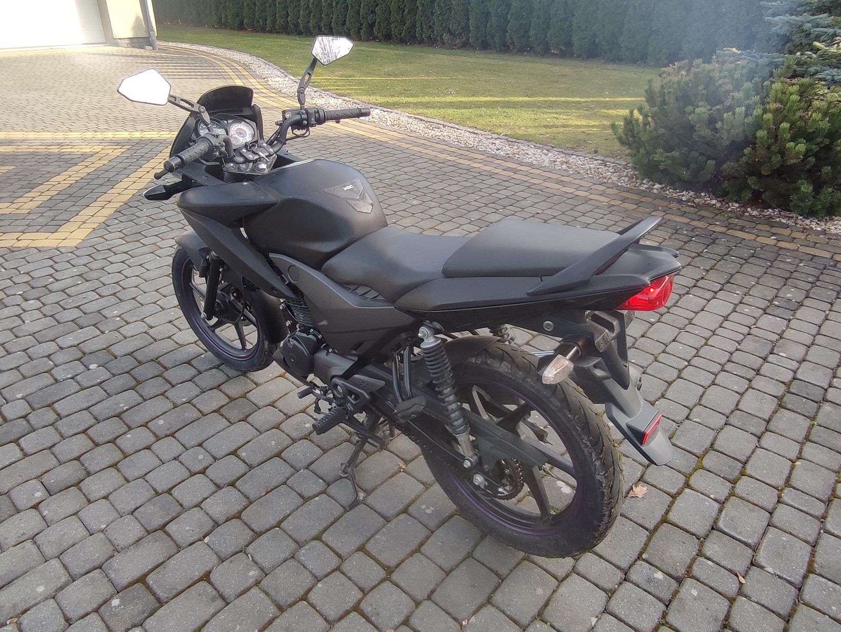 Honda CBF 125 16.000km!!