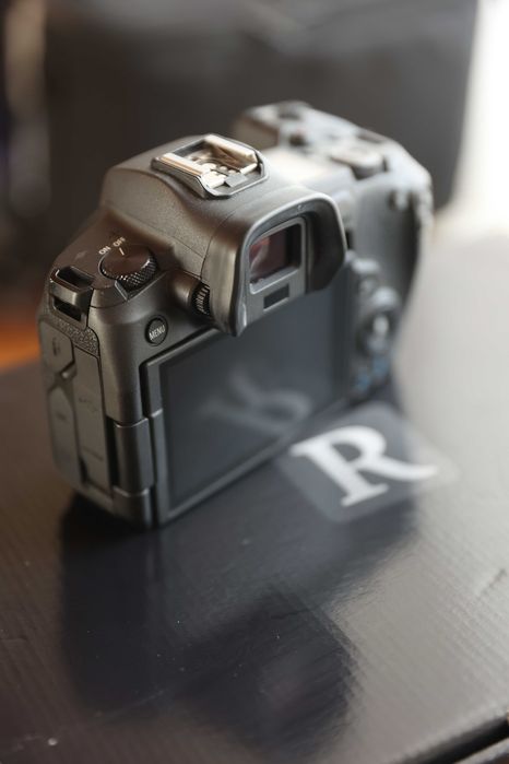 Продам Canon r в ідеальному стані