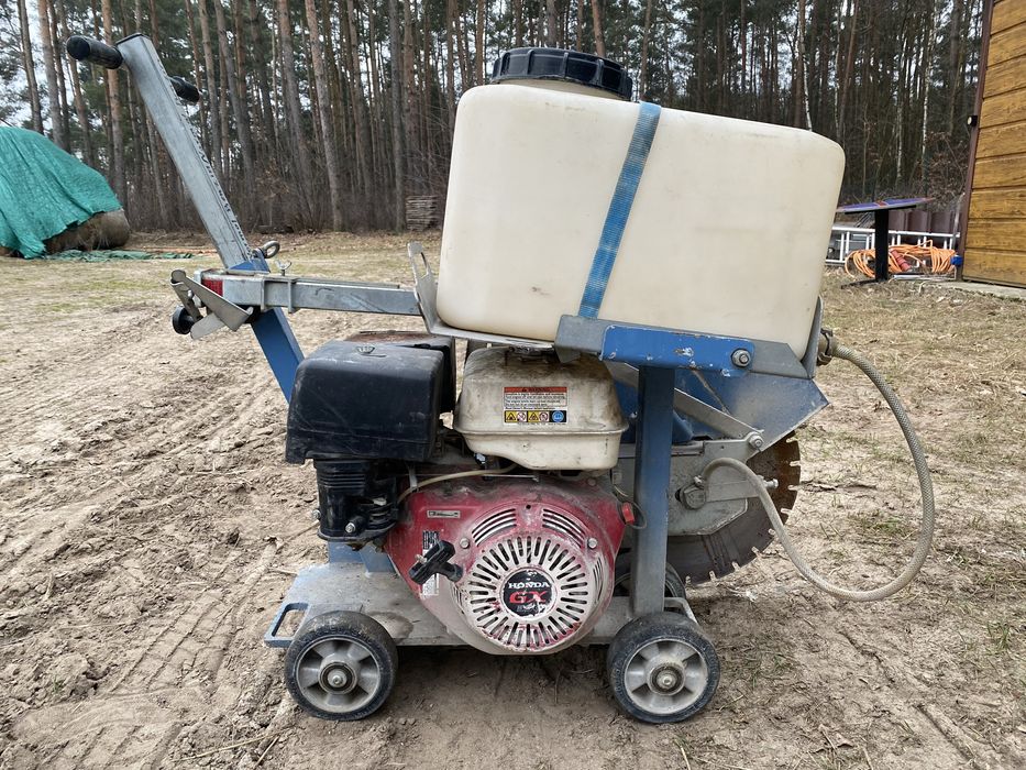 Piła jezdna do cięcia asfaltu, betonu