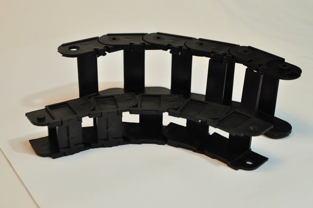 Кабельканал - кабелеукладчик, энергоцепь размерами 60х30, 40х35, 40х30