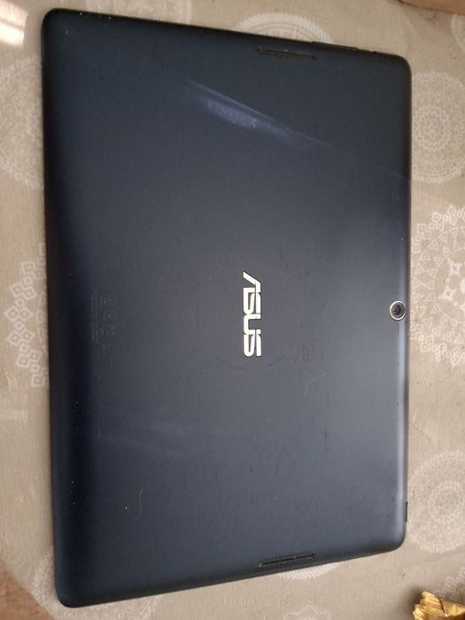 Продам планшет Asus  10' Memo Pad ME301T