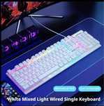 Teclado branco com luzes