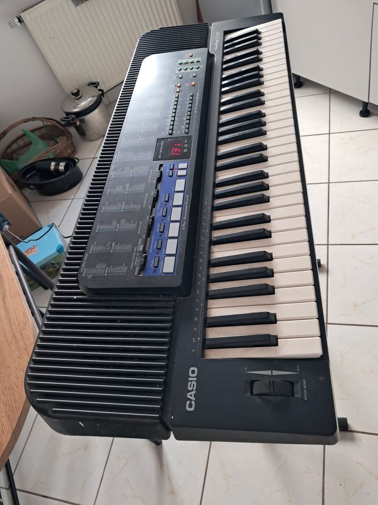 Organy casio . Tone bank CT-670