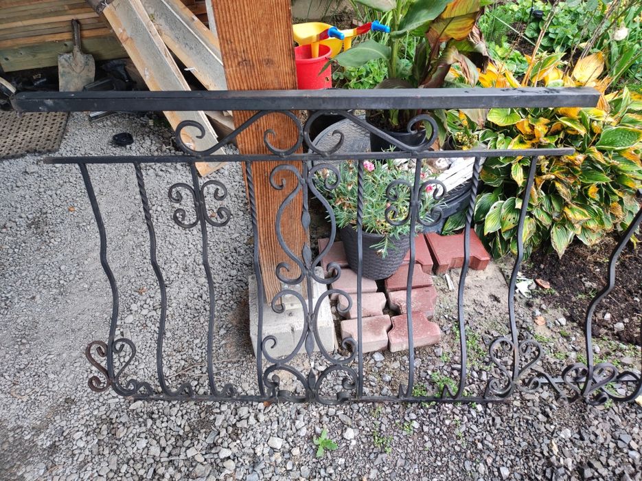 Balustrada metalowa na schody kuta