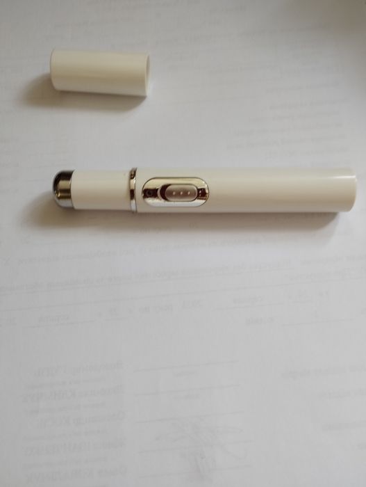 Ручка-масажер для очей